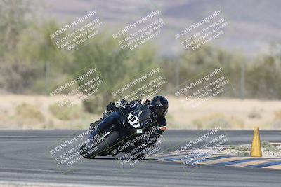 media/Oct-30-2025-Racers Edge (Thu) [[dabbdaf680]]/2-A Group/Session 5 (Turn 6)/